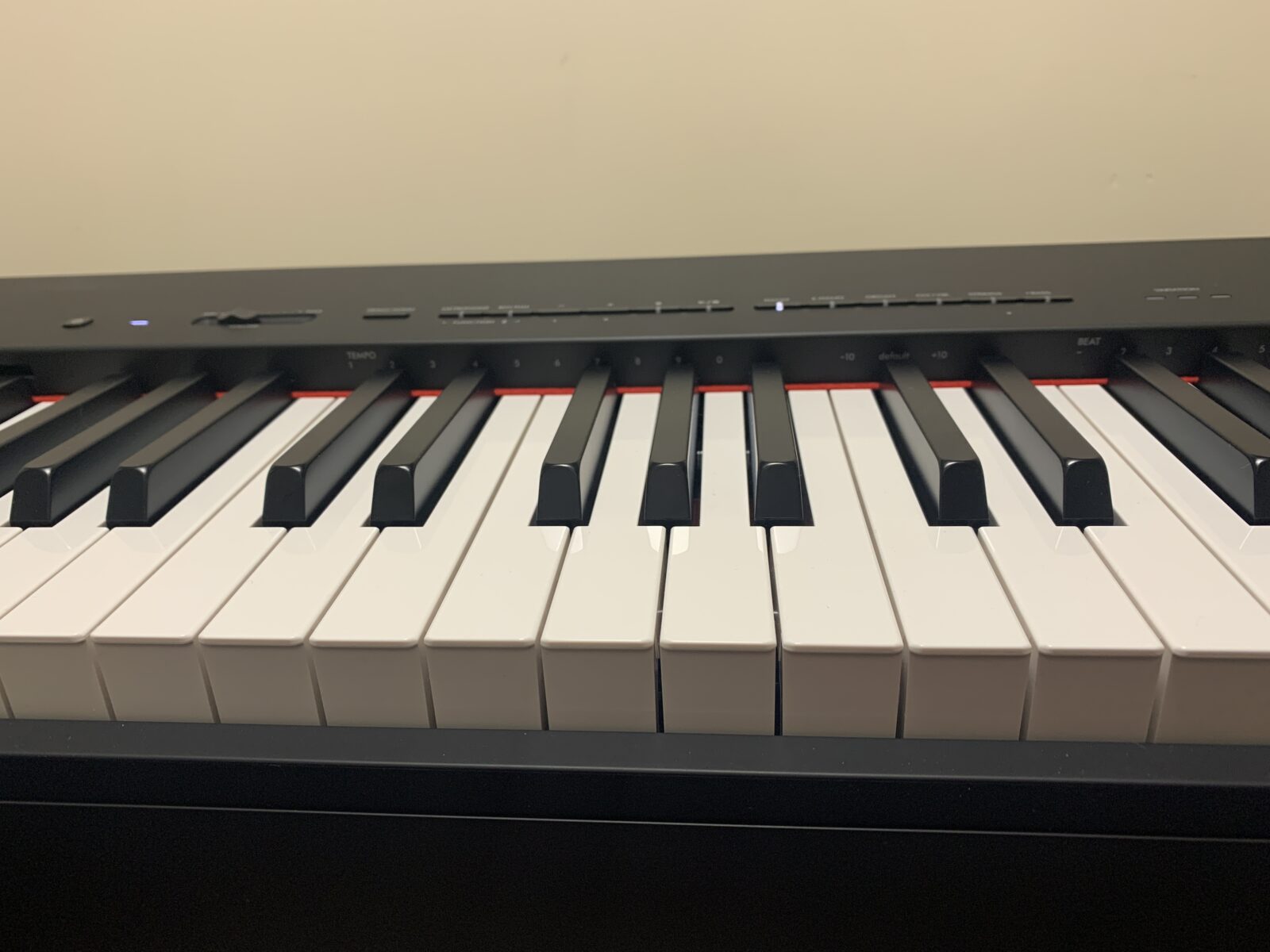 Yamaha P225 Review; SPECTACULAR sounds Piano Tone