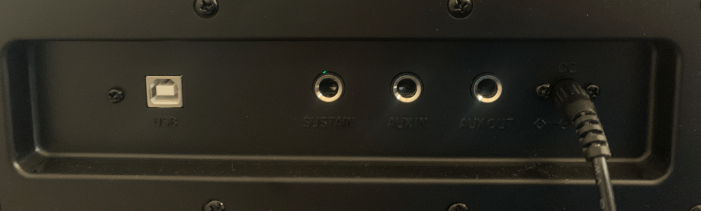 Donner R300 Connectivity