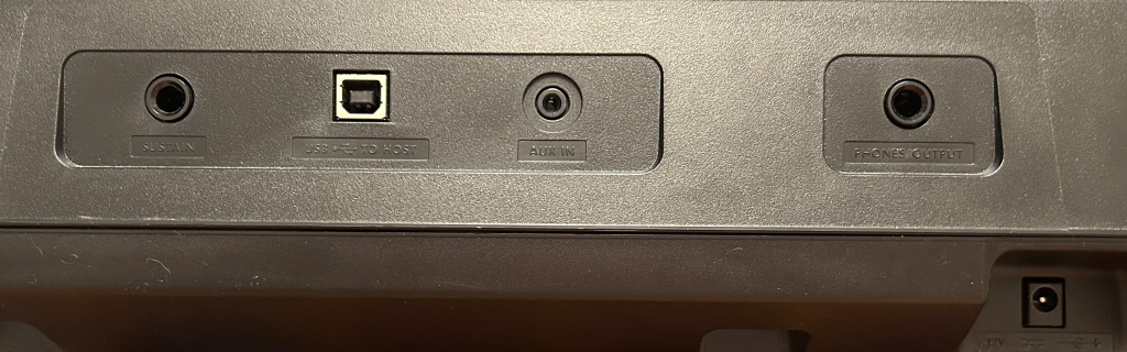 PSR-E383 Connectivity