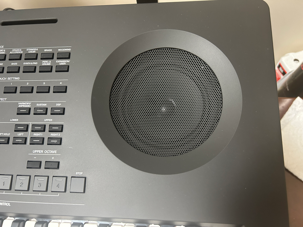 PSR-SX620: Speakers